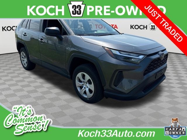 2023 Toyota RAV4 LE AWD's photo