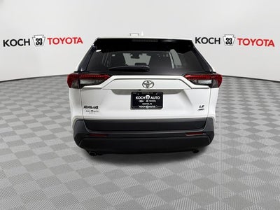 2022 Toyota RAV4 LE