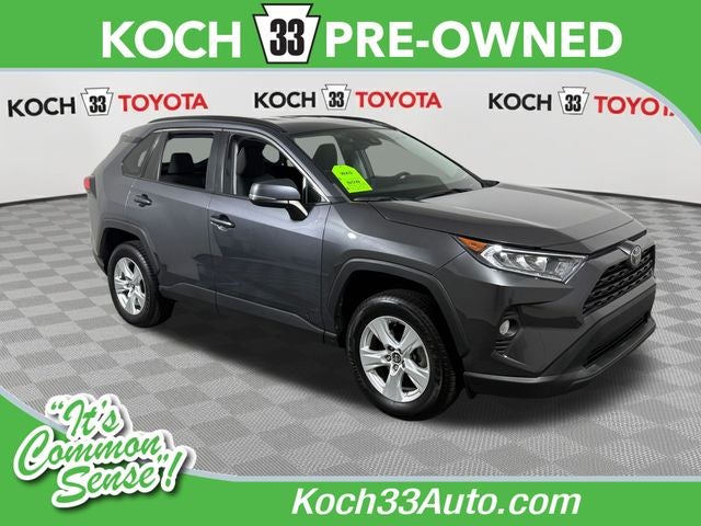 2021 Toyota RAV4 XLE AWD's photo