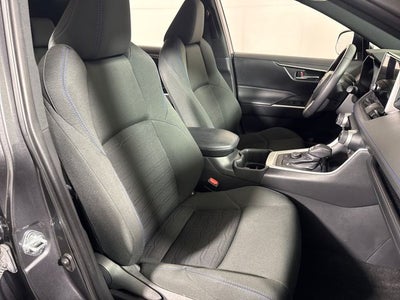 2024 Toyota RAV4 Hybrid SE