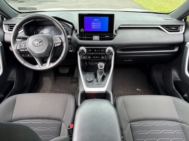 2025 Toyota RAV4 Hybrid SE
