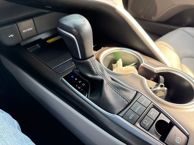 2023 Toyota Camry Hybrid XLE