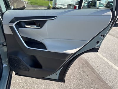 2021 Toyota RAV4 Hybrid XLE Premium