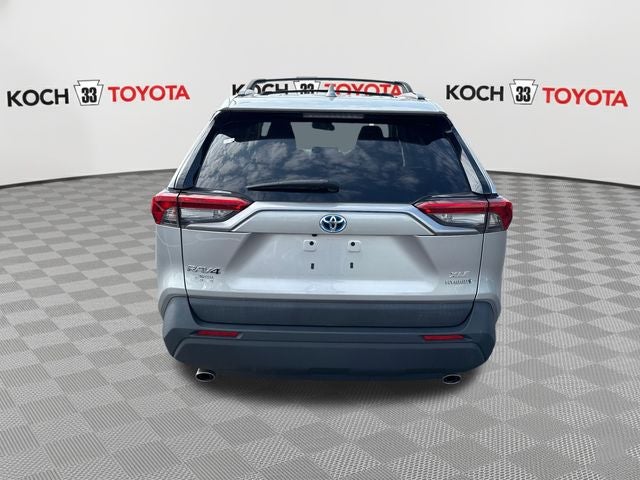 2021 Toyota RAV4 Hybrid XLE