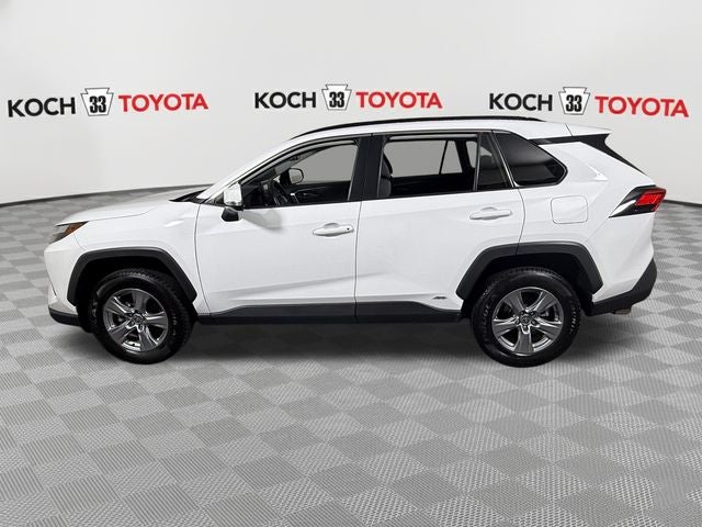 2022 Toyota RAV4 Hybrid XLE