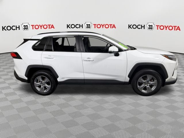 2022 Toyota RAV4 Hybrid XLE