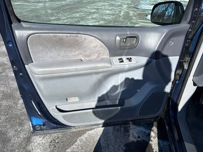 2002 Toyota Sienna LE