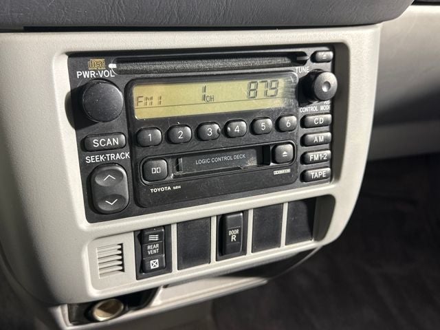 2002 Toyota Sienna LE