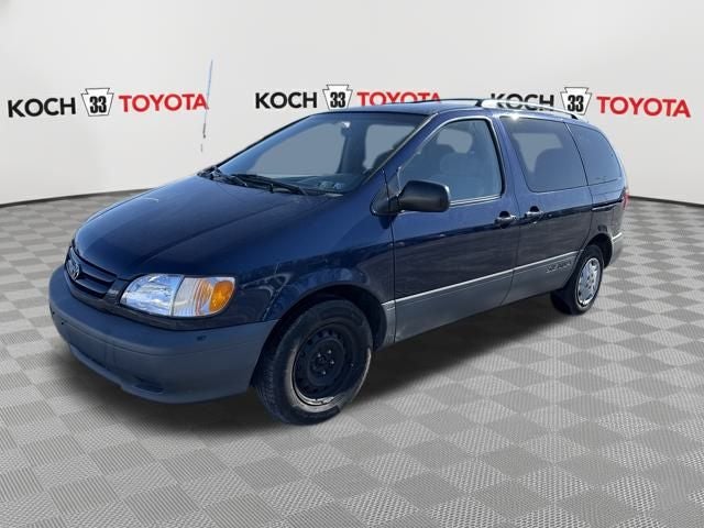 2002 Toyota Sienna LE