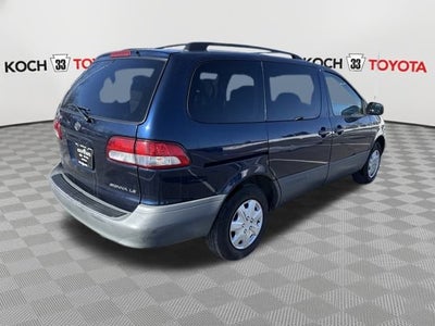 2002 Toyota Sienna LE