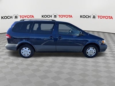 2002 Toyota Sienna LE
