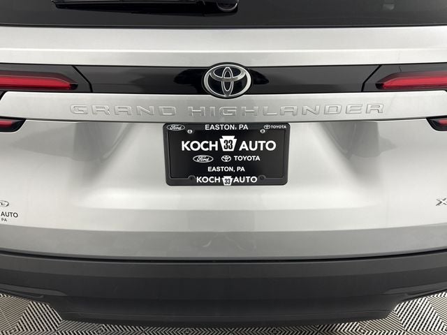 2025 Toyota Grand Highlander XLE