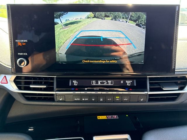 2025 Toyota Sienna Woodland Edition 7 Passenger
