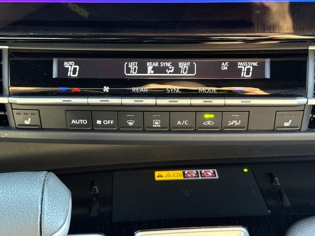 2025 Toyota Sienna Woodland Edition 7 Passenger