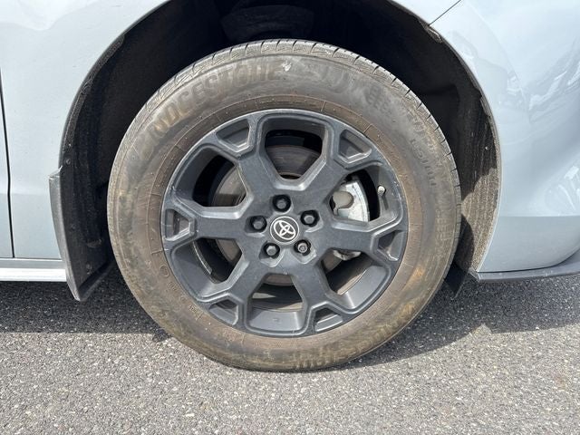 2025 Toyota Sienna Woodland Edition 7 Passenger