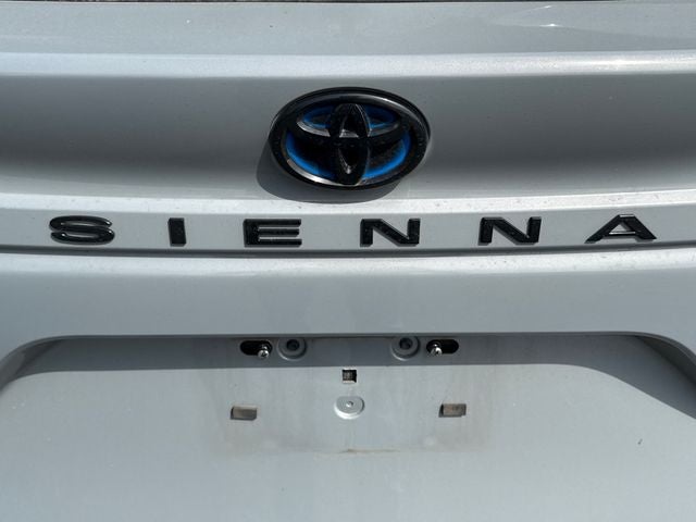 2025 Toyota Sienna Woodland Edition 7 Passenger