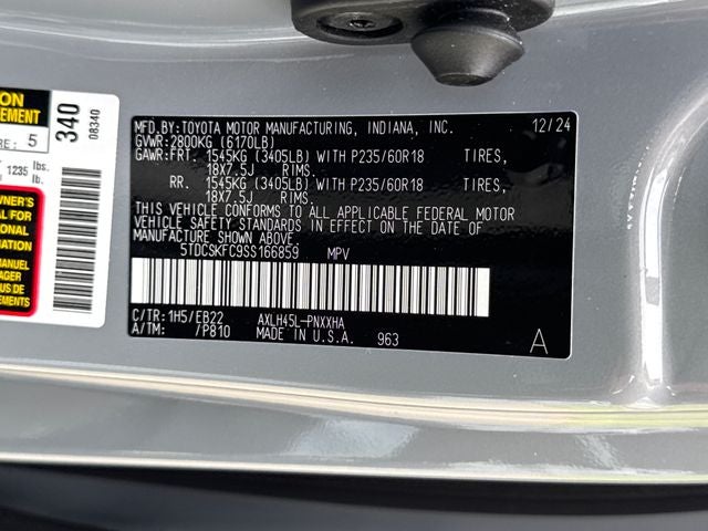 2025 Toyota Sienna Woodland Edition 7 Passenger