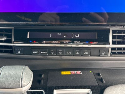 2025 Toyota Sienna Woodland Edition 7 Passenger