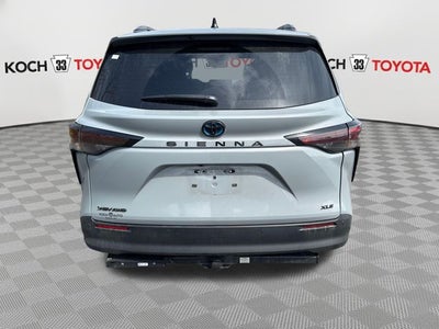 2025 Toyota Sienna Woodland Edition 7 Passenger