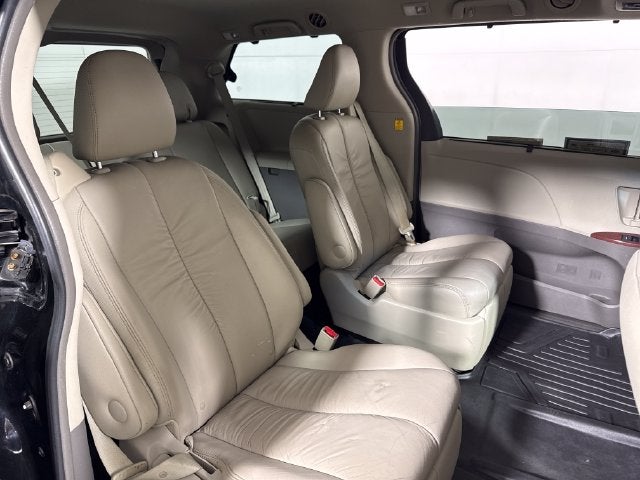 2012 Toyota Sienna XLE 7 Passenger