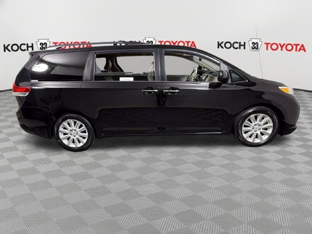 2012 Toyota Sienna XLE 7 Passenger