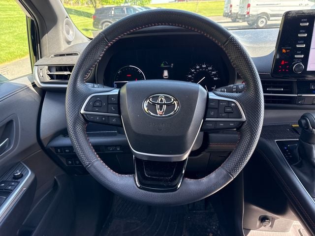2023 Toyota Sienna XSE 7 Passenger