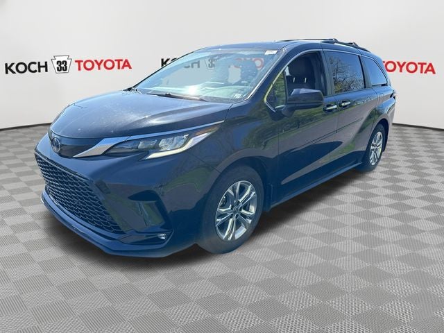2023 Toyota Sienna XSE 7 Passenger