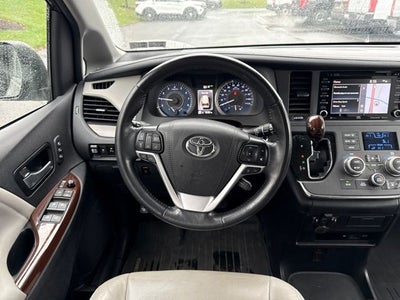 2019 Toyota Sienna Limited Premium 7 Passenger