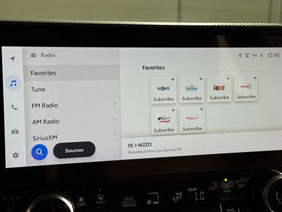 2023 Toyota Highlander Hybrid Platinum