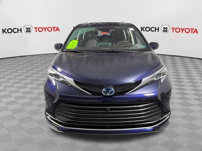 2024 Toyota Sienna Platinum 7 Passenger