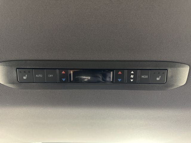 2024 Toyota Sienna Platinum 7 Passenger