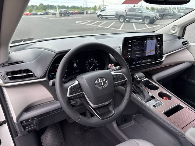 2021 Toyota Sienna XLE 7 Passenger
