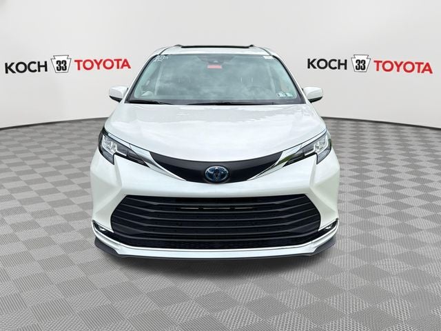 2021 Toyota Sienna XLE 7 Passenger