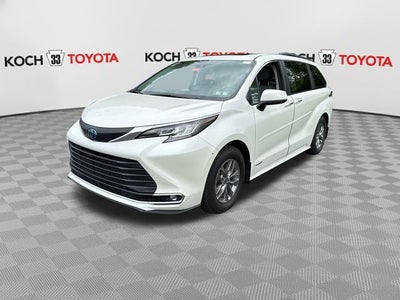 2021 Toyota Sienna XLE 7 Passenger