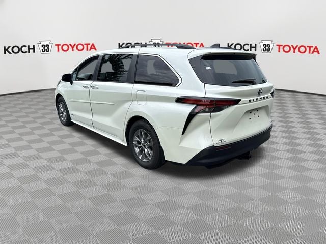 2021 Toyota Sienna XLE 7 Passenger