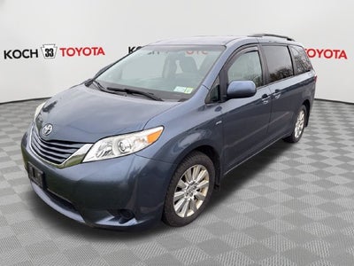 2017 Toyota Sienna LE 7 Passenger