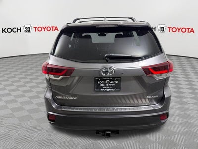 2019 Toyota Highlander SE
