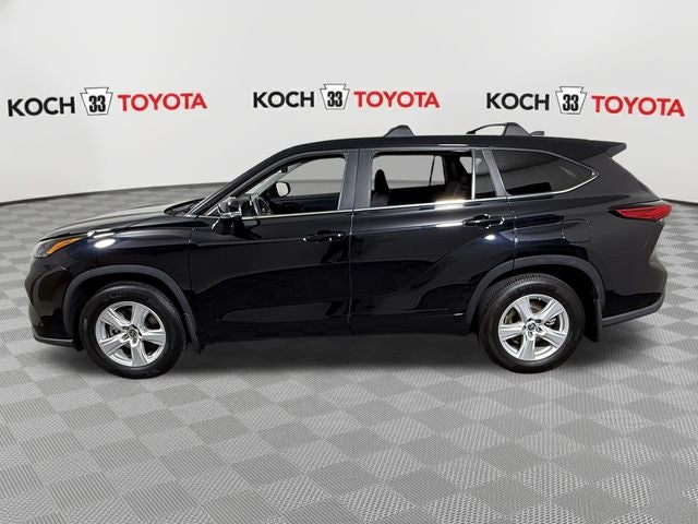 2023 Toyota Highlander LE