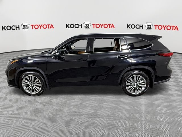 2023 Toyota Highlander Platinum
