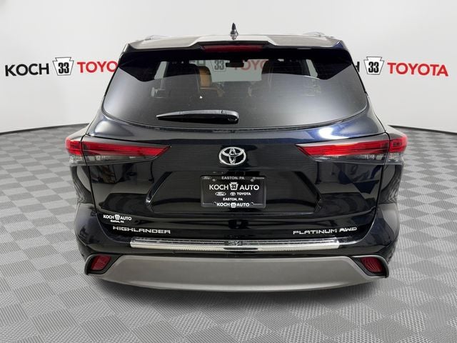2023 Toyota Highlander Platinum