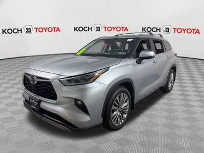 2023 Toyota Highlander Platinum