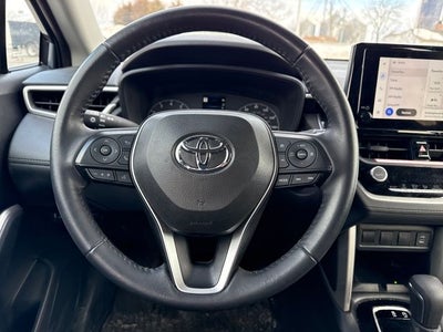 2024 Toyota Corolla Cross LE