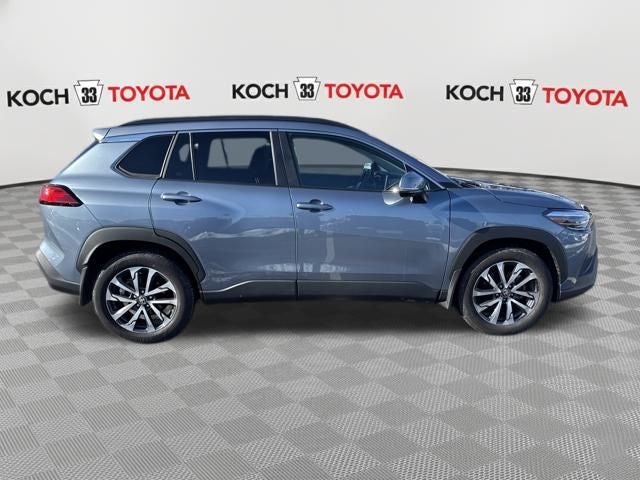 2024 Toyota Corolla Cross XLE