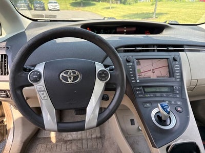 2010 Toyota Prius III