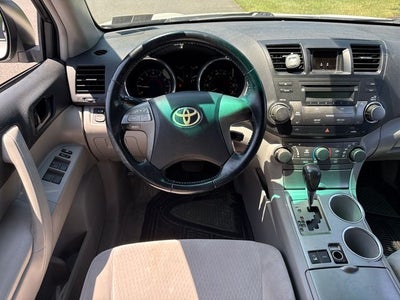 2009 Toyota Highlander Base