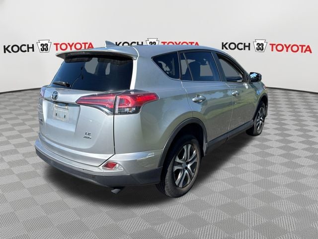 2018 Toyota RAV4 LE