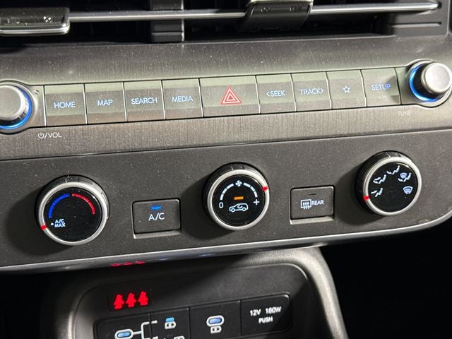 2025 Hyundai Kona SE