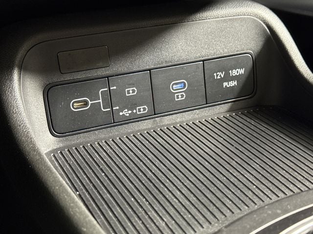 2025 Hyundai Kona SE