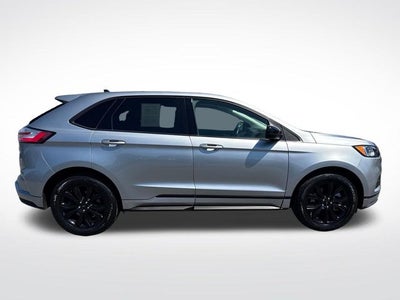 2023 Ford Edge SE