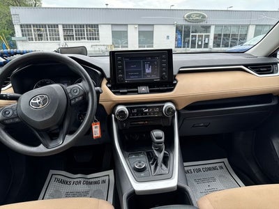 2022 Toyota RAV4 Hybrid LE